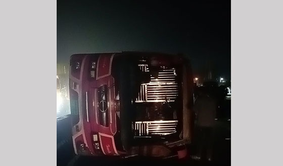 গজারিয়ায় সড়ক দুর্ঘটনায় নিহত ১, আহত ১৫