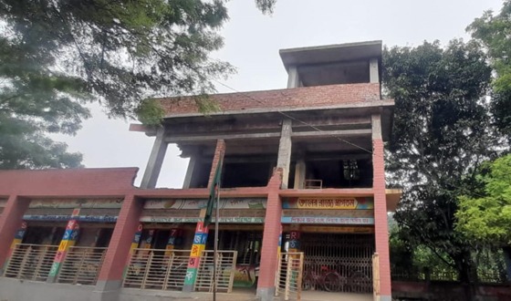 কালীগঞ্জে চরম বিপাকে পড়েছে ১১ টি প্রাথমিক বিদ্যালয়