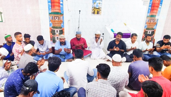 বাবুগঞ্জে জুলাই শহীদদের স্মরণে ছাত্রদলের দোয়া