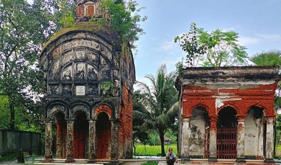 ৪০০ বছর পুরানো কালিবাড়ি ও শিববাড়ি মন্দির পরিদর্শন প্রত্নতত্ত্ব অধিদপ্তরের