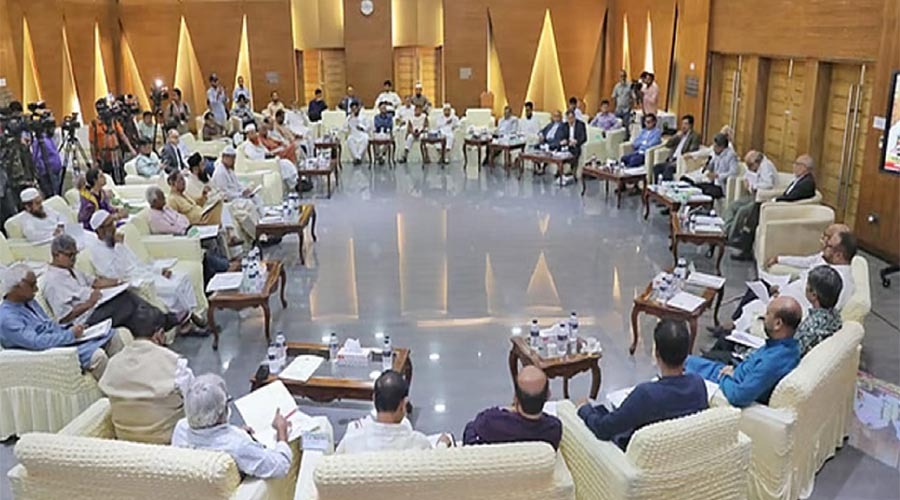 একই ব্যক্তি প্রধানমন্ত্রী ও দলীয় প্রধান হতে পারবেন না—ঐকমত্য কমিশনের সিদ্ধান্ত