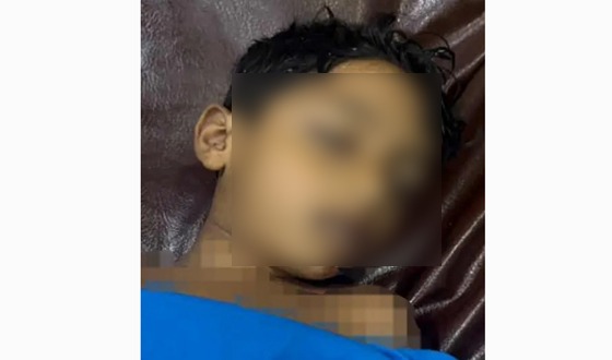 রূপসায় ট্রলার থেকে পড়ে এক শিশুর মৃত্যু