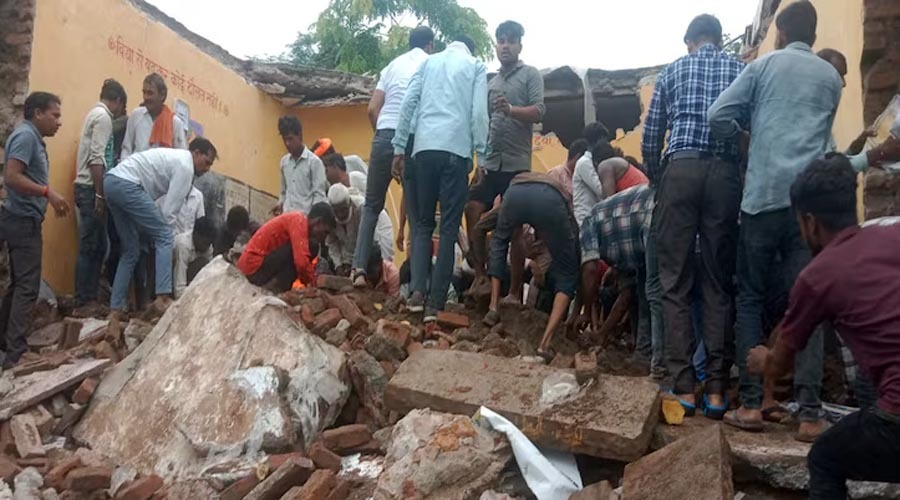 রাজস্থানে বিদ্যালয় ভবন ধসে ৭ শিশুর মৃত্যু, আইসিইউতে আরও ২ শিক্ষার্থী