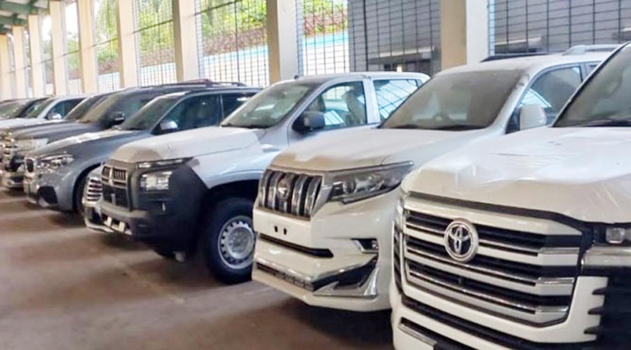 শুল্কমুক্ত বিলাসবহুল গাড়ি নিয়ে নতুন সিদ্ধান্তের পথে এনবিআর