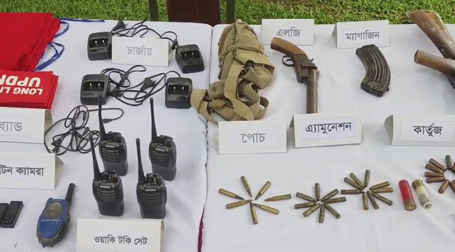 বাঘাইহাটের দূর্গম পাহাড়ে ইউপিডিএফের আস্তানায় সেনাবাহিনীর অভিযান, অস্ত্র-গোলাবারুদ উদ্ধার