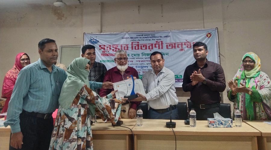 মুলাদীতে বৃত্তিপ্রাপ্ত শিক্ষার্থীদের পুরস্কার বিতরণ
