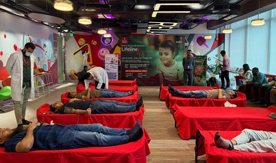 থ্যালাসেমিয়া রোগীদের জন্য রবির রক্তদান কর্মসূচি