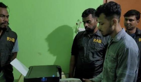 কালিয়াকৈরে ১০লাখ টাকার জাল নোট ও সরঞ্জাম সহ গ্রেফতার  ১