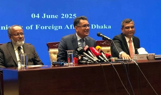 প্রধান উপদেষ্টার যুক্তরাজ্য সফর: প্রাধান্য পাবে পাচারের অর্থ ফেরত আনা