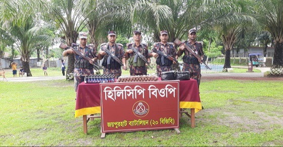 হিলি সীমান্তে প্রায় ১৪ লাখ টাকার মাদক উদ্ধার