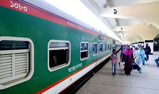 মাস্ক পরার অনুরোধ রেলপথ মন্ত্রণালয়ের