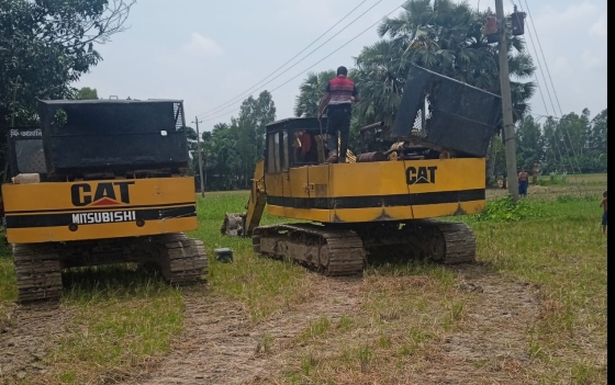 বাগমারায় ফসলি জমিতে অবৈধ পুকুর খনন, প্রশাসনের অভিযান