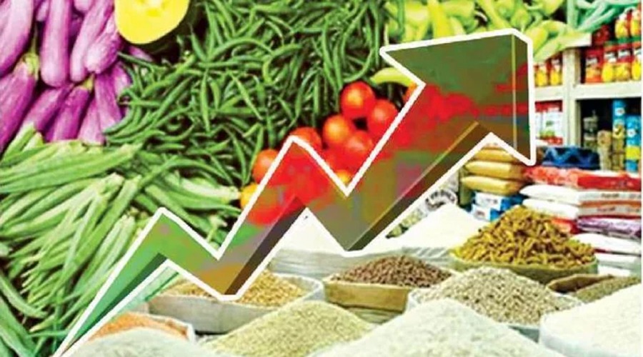 সবজিতে বাড়তি দাম, বেড়েছে চালের দামও