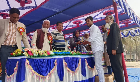 চাঁদপুরে নিষেধাজ্ঞায় নদীতে শুনশান নিরবতা: প্রশাসনের টহল চলছে