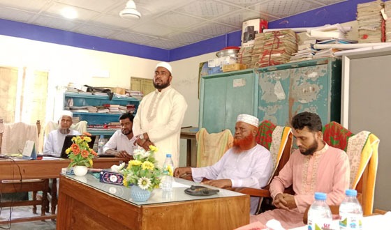 চন্ডিপুর বাগারহাট আজিজিয়া দাখিল মাদ্রাসার এডহক কমিটির সভা