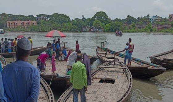 দিঘলিয়ার দেড় লাখ মানুষের বিড়ম্বনা নদীগুলোর খেয়াঘাট