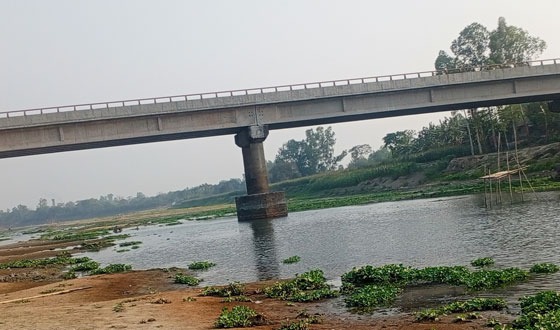 ঘোড়াঘাটে রাবার ড্রাম স্থাপনের দাবি এলাকাবাসীর