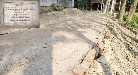 মান্দায় বিবিজি প্রকল্প কাজে ব্যাপক অনিয়মের অভিযোগ