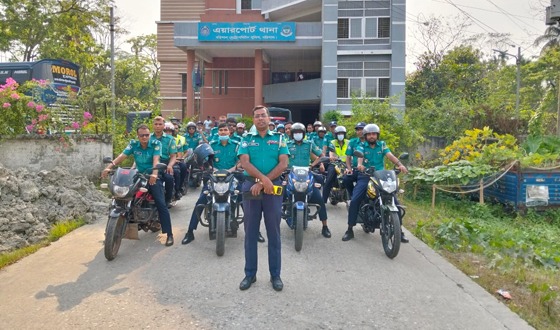 বাবুগঞ্জের এয়ারপোর্ট থানা পুলিশের মহড়া