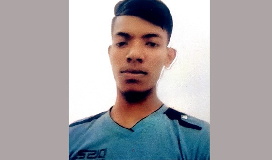 ঈদ এলেও চিরিরবন্দরের সুমনের পরিবারে হাসি নেই