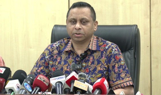 ঈদ ঘিরে ডিবির নজরদারি আগের তুলনায় বাড়ানো হয়েছে: ডিবিপ্রধান