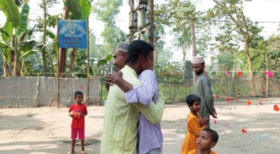 সৌদির সাথে মিল রেখে লালমনিরহাটে ঈদুল ফিতরের নামাজ আদায়