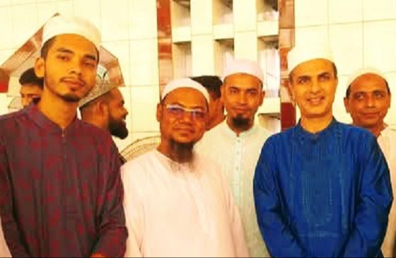 চাঁদপুরে ঈদ-উল-ফিতরের ঈদ জামাত অনুষ্ঠিত