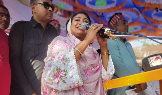 সংস্কার করুণ এবং ইলেকশনের রোডম্যাপ দেন: বেবী নাজনীন