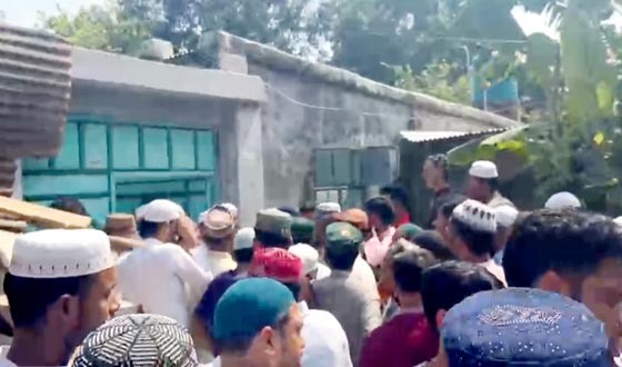 সৈয়দপুরে মসজিদের জায়গা দখল করে বহুতল ভবন নির্মাণের অভিযোগ