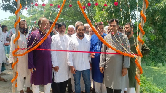মুন্সীগঞ্জ শ্রীনগরে কোলাপাড়া রাস্তার উদ্বোধন