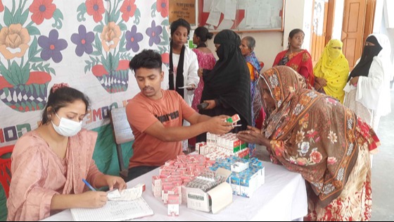 বাগেরহাটে গুনামূল্যে চক্ষু চিকিৎসা পেলেন দুই শতাধিক রোগী