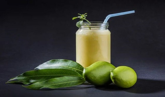 এই তীব্র গরমে খান কাঁচা আমের জিরা জুস