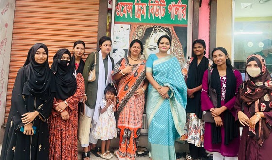 চাঁদপুর পুরান বাজারে ওমেন্স বিউটি পার্লার উদ্বোধন