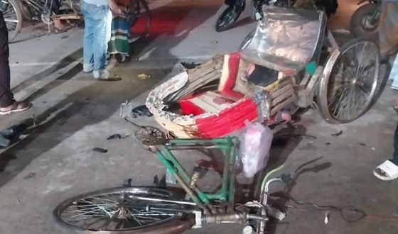 চাঁদপুরে মোটরসাইকেল-রিকশা সংঘর্ষে ২ চালক নিহত