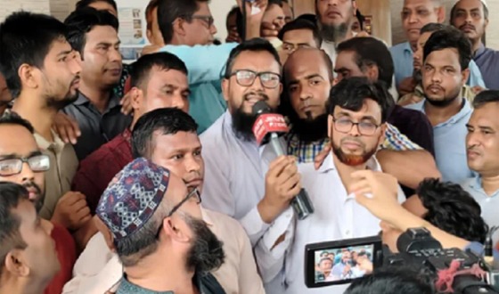 দাবি না মানা পর্যন্ত সচিবালয়ে আন্দোলন চালিয়ে যাওয়া ঘোষণা