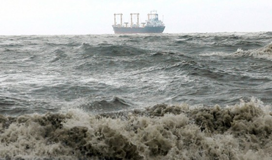 নিম্নচাপে এখনও বঙ্গোপসাগর উত্তাল