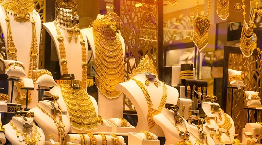 দেশের বাজারে কমল সোনার দাম, শুক্রবার থেকে কার্যকর নতুন মূল্য