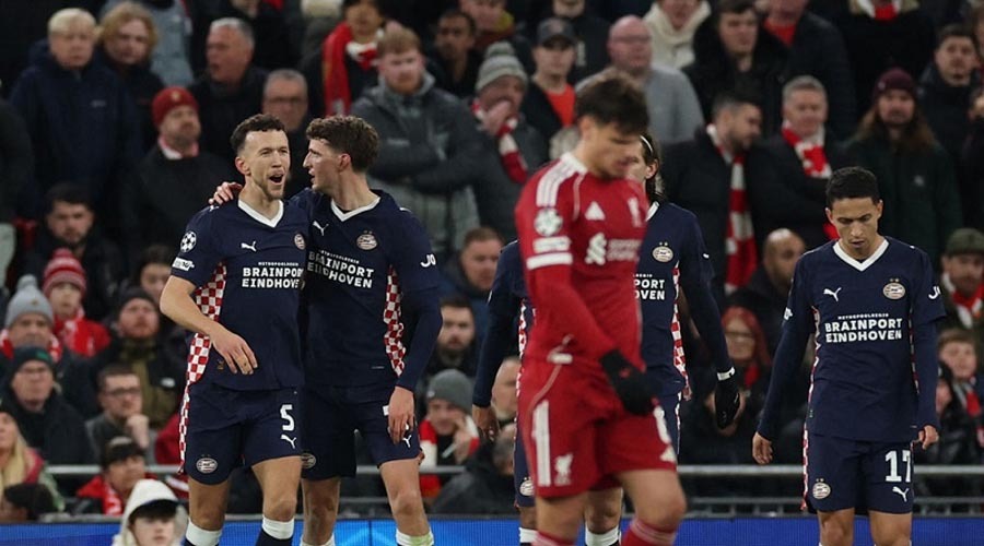 অ্যানফিল্ডে নতুন দুঃস্বপ্ন, পিএসভির কাছে চ্যাম্পিয়নস লিগে ভরাডুবি লিভারপুলের