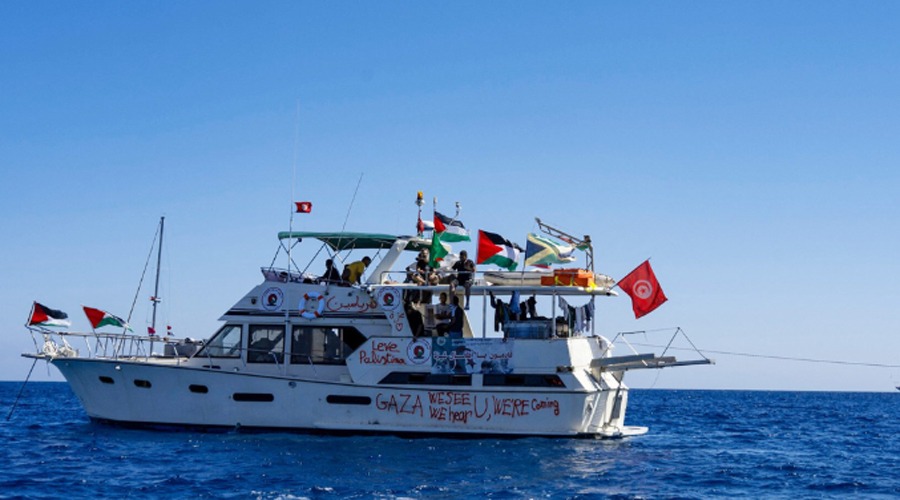 গাজার উদ্দেশে যাওয়া জাহাজকে আটকানো শুরু করলো ইসরায়েলি সেনা