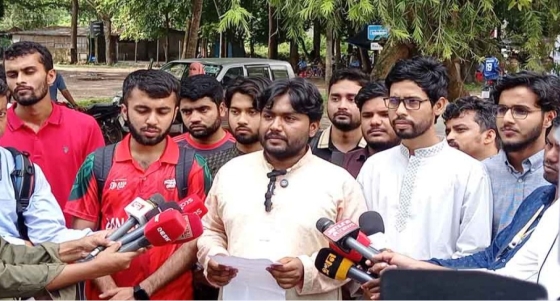 রাকসু নির্বাচনে ছাত্রদলের বিরুদ্ধে ভোটারদের টাকা দেওয়ার অভিযোগ শিবির-সমর্থিত প্যানেলের