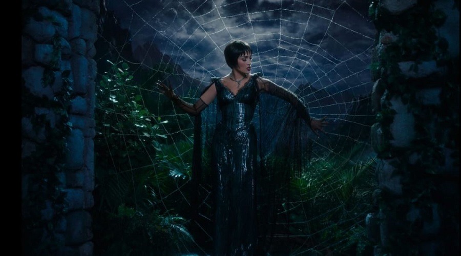 মুক্তি পেলো বহুল প্রত্যাশিত ‘কিস অব দ্য স্পাইডার ওম্যান’