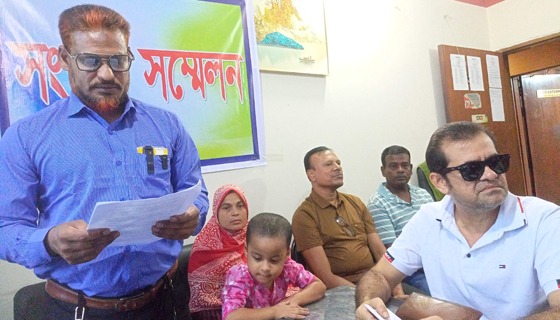 শার্শায় পারিবারিক দ্বন্দ্বে ১০ লাখ টাকা চাঁদা দাবি, সংবাদ সম্মেলন