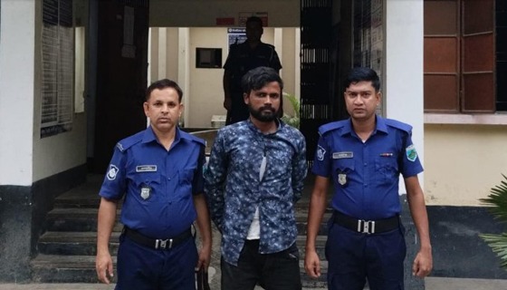 সারিকান্দিতে চাঁদাবাজ গ্রেফতার