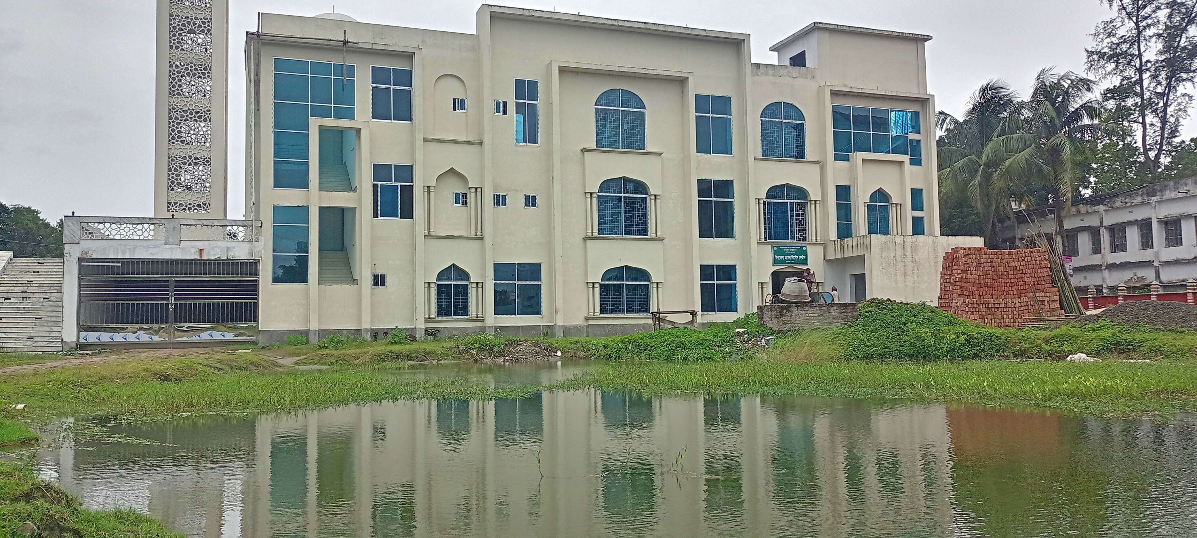 খুলনার ডুমুরিয়ায় ১৬৭ টি প্রকল্পের টাকা নয় ছয়