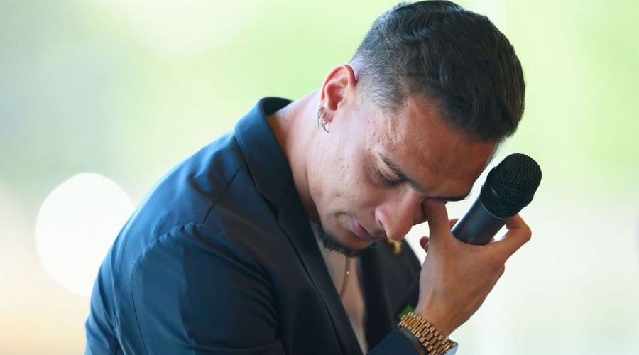 ভেজা চোখে ম্যানইউ ছাড়লেন অ্যান্টনি