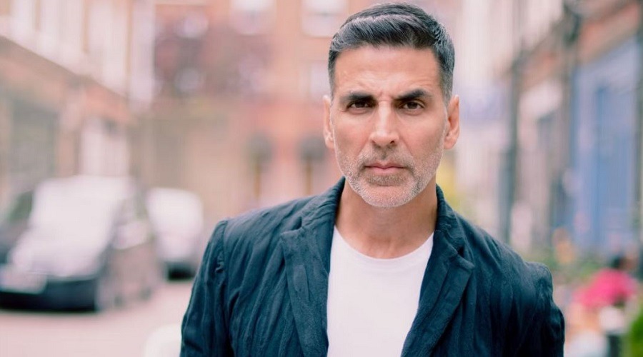 অশ্লীল স্পর্শের শিকার হয়েছিলেন অক্ষয়