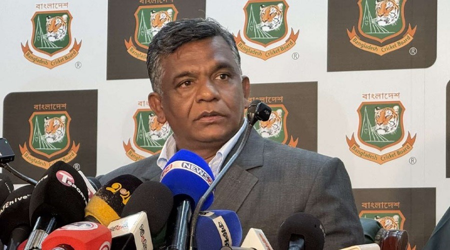 নির্বাচনে অংশ না নেয়ার জন্য হুমকি দেওয়া হলো বুলবুলকে!