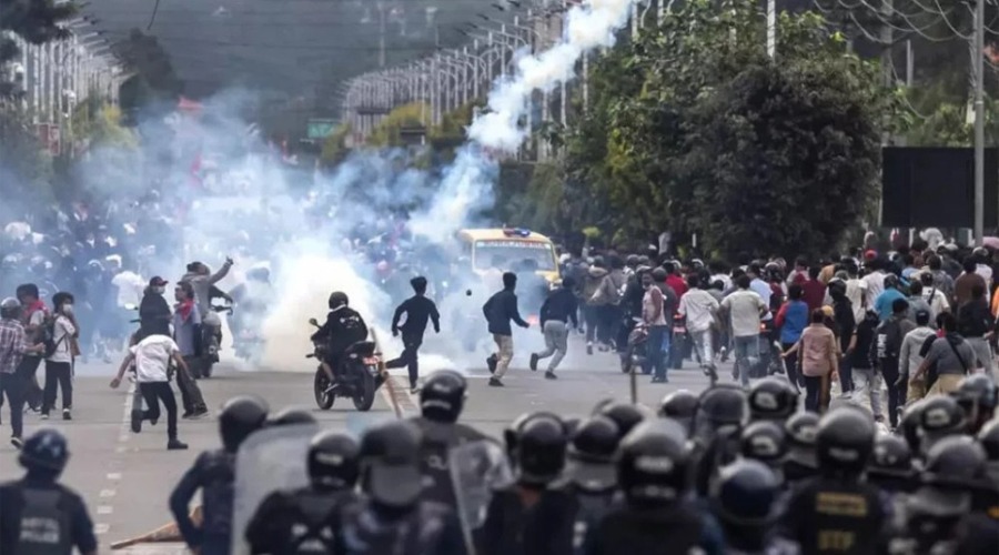 নেপালে জেন-জি বিক্ষোভ: নিহত বেড়ে ৫১, আহত বহু