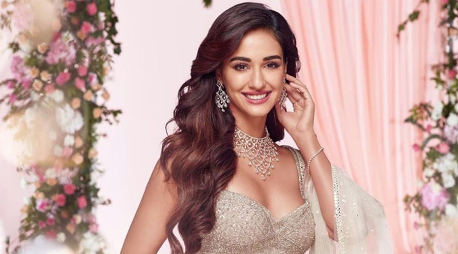 দিশা পাটানির বাড়িতে গুলিবর্ষণ, নেপথ্যে কি?