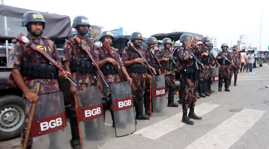 ফরিদপুরে আসন সীমানা নিয়ে সহিংসতা: ইসিতে ডিসির আবেদন, ফ্যাসিস্ট ধরার ঘোষণা ডিআইজির